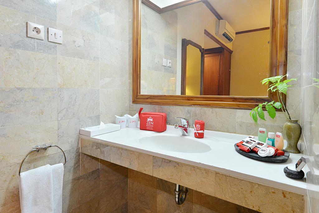 Zen Rooms Jogja Cendrawasih Pakualaman Esterno foto