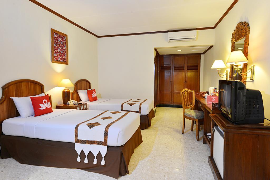 Zen Rooms Jogja Cendrawasih Pakualaman Esterno foto