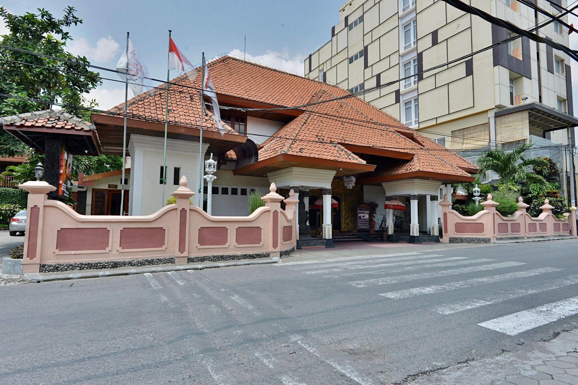Zen Rooms Jogja Cendrawasih Pakualaman Esterno foto