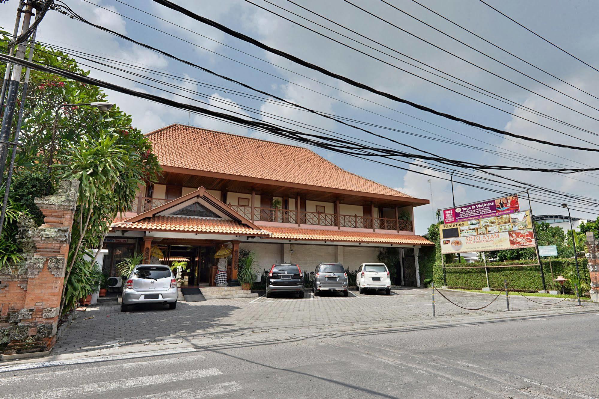 Zen Rooms Jogja Cendrawasih Pakualaman Esterno foto